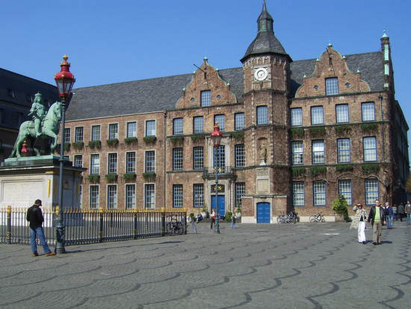 05 Rathaus