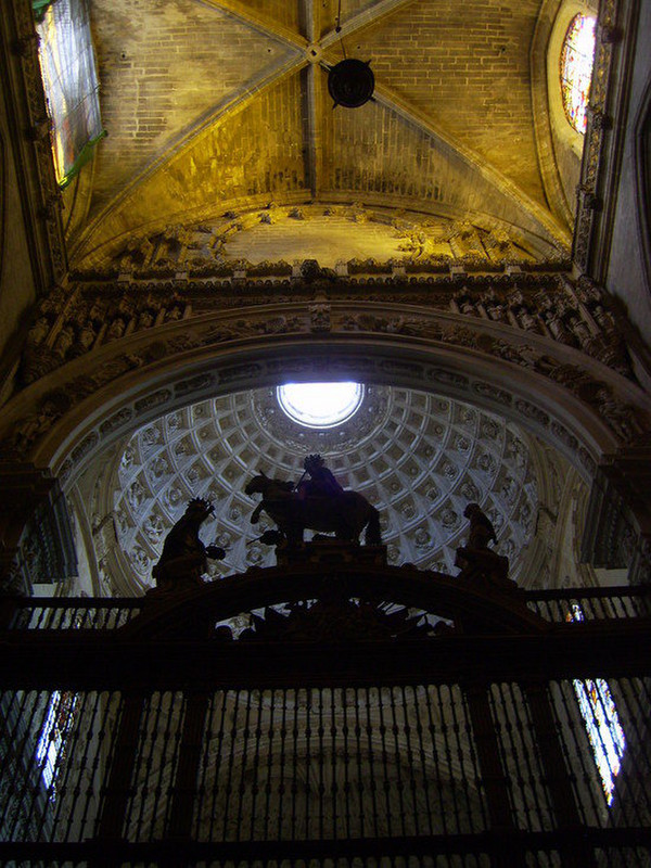 07 Inside the cathedral