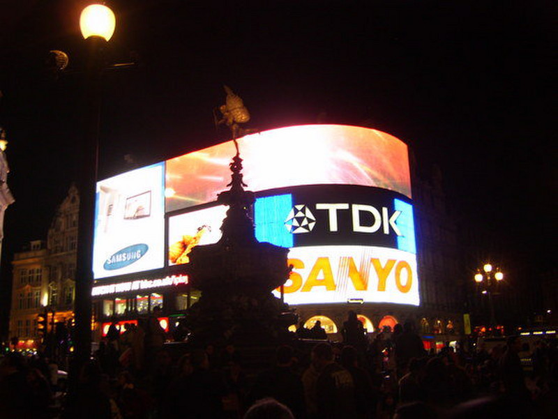 19 Piccadilly Circus