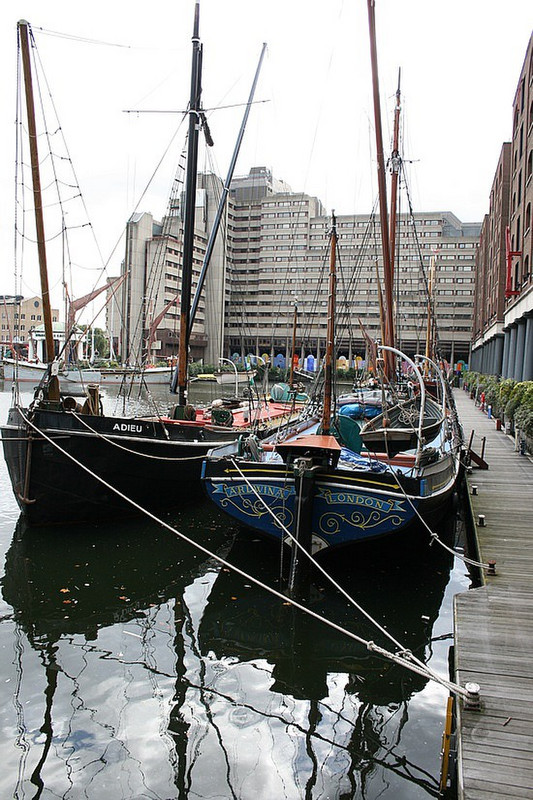 02 St Katharine&#39;s Dock