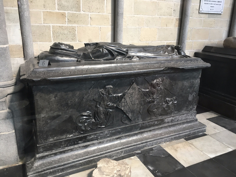 Tomb of Louise De Laye