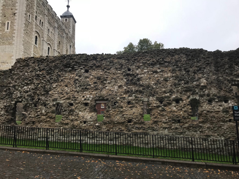 Roman ruins at Tower of London 