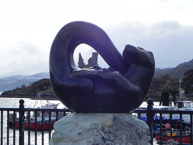 Sea Otter Statue in Kyleakin