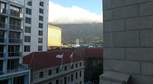 &quot;Table cloth&quot; of clouds covering Table Mountain