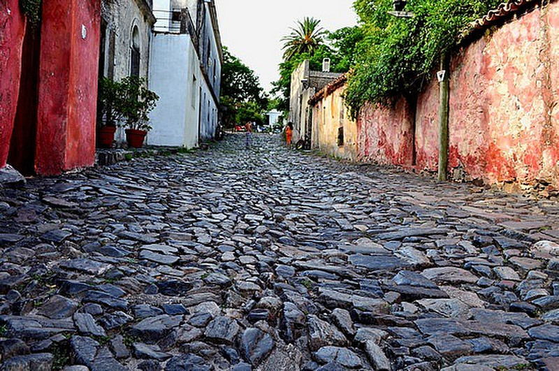 Portuguese Streets Have No Sidewalks