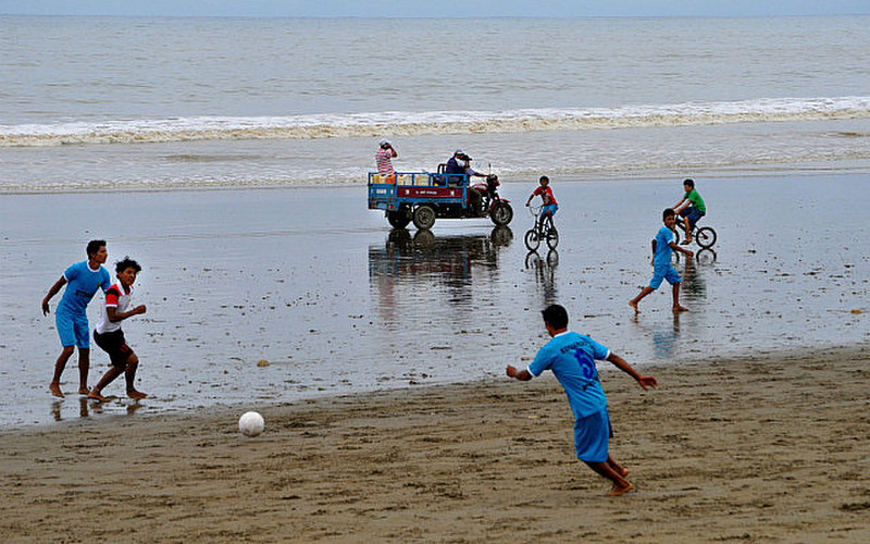 Futbol on the beach