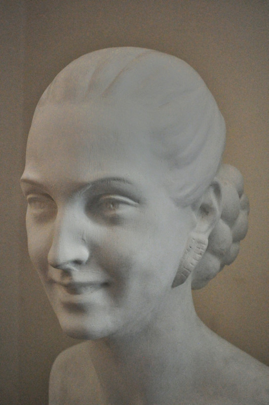 Bust of Evita