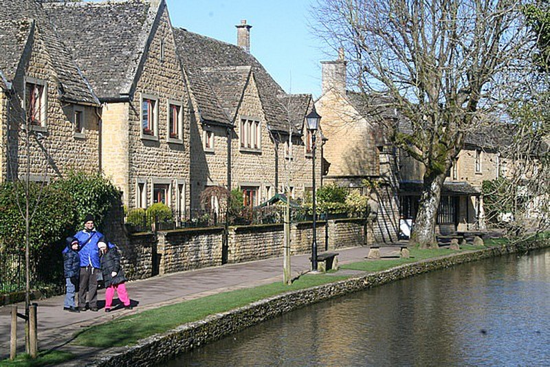 Bourton on the Water in the sunshine