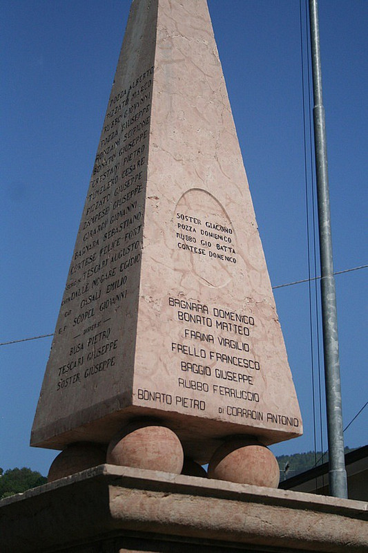 War Memorial in S. Catarina