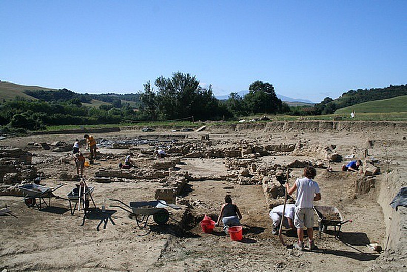Excavations, Pieve a Pava