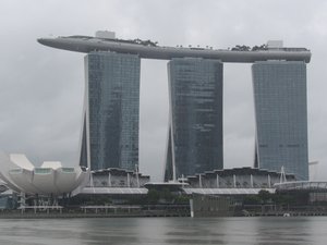 Marina Bay in Singapore - park on top