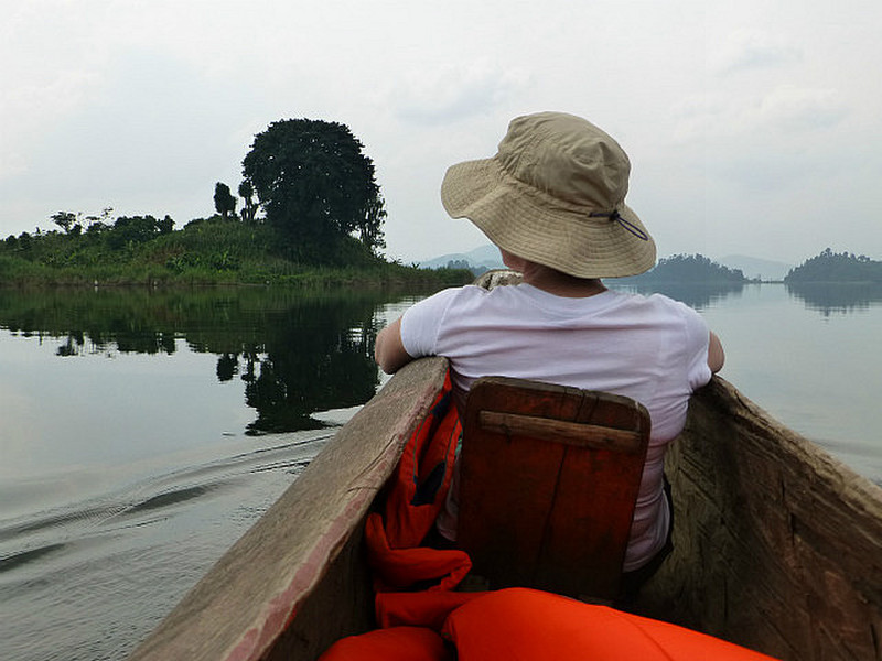 Canoe trip across the lake to Kisoro