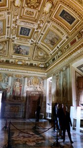 Rooms of Popes