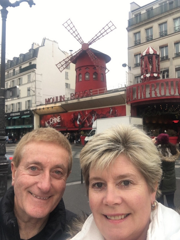 Moulin Rouge selfie