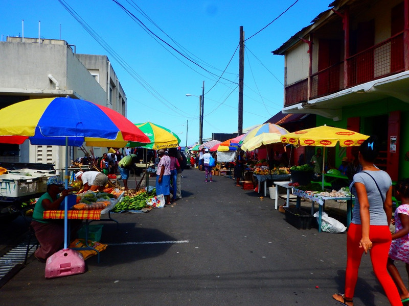Market - fresh fruits and veggies