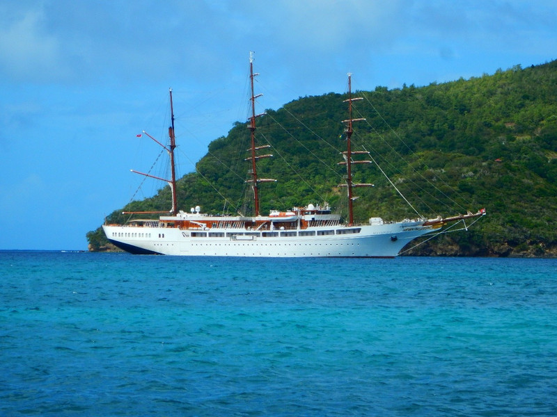 Numerous &quot;small&quot; cruise ships come into Bequia