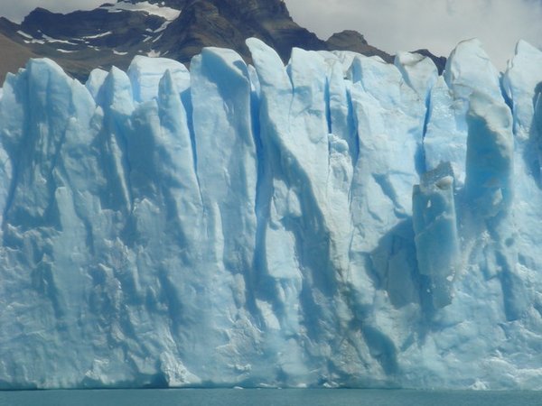 Face of glacier collapsing