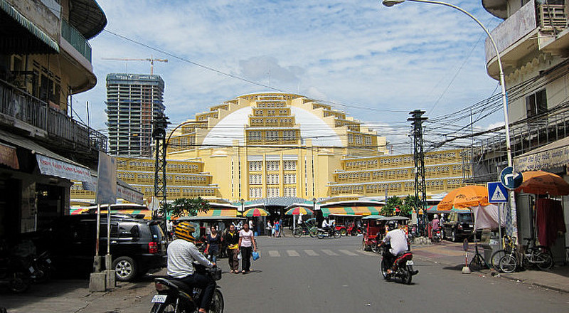 Central Market (Phsar Thmei)