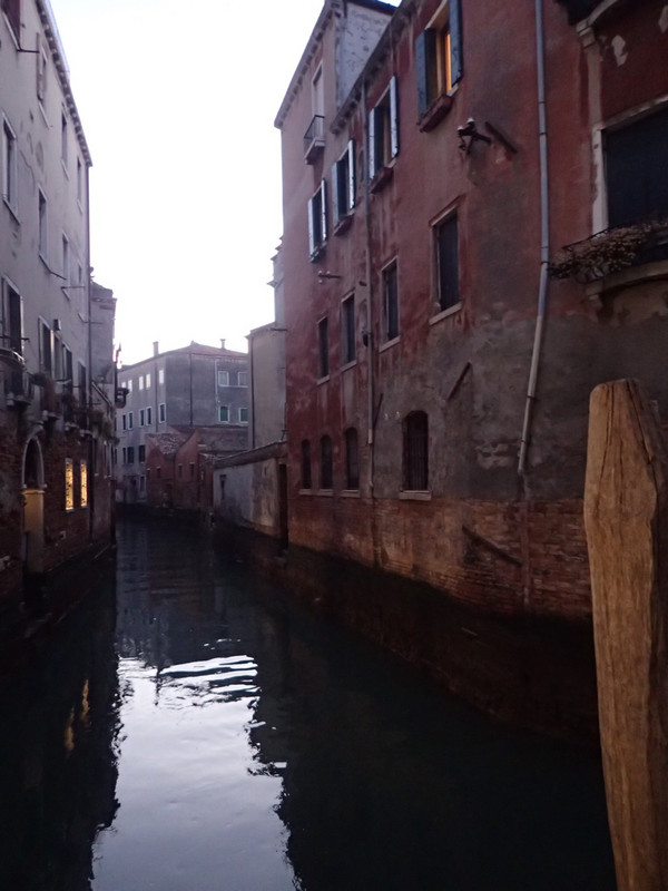 Back canals of Venice