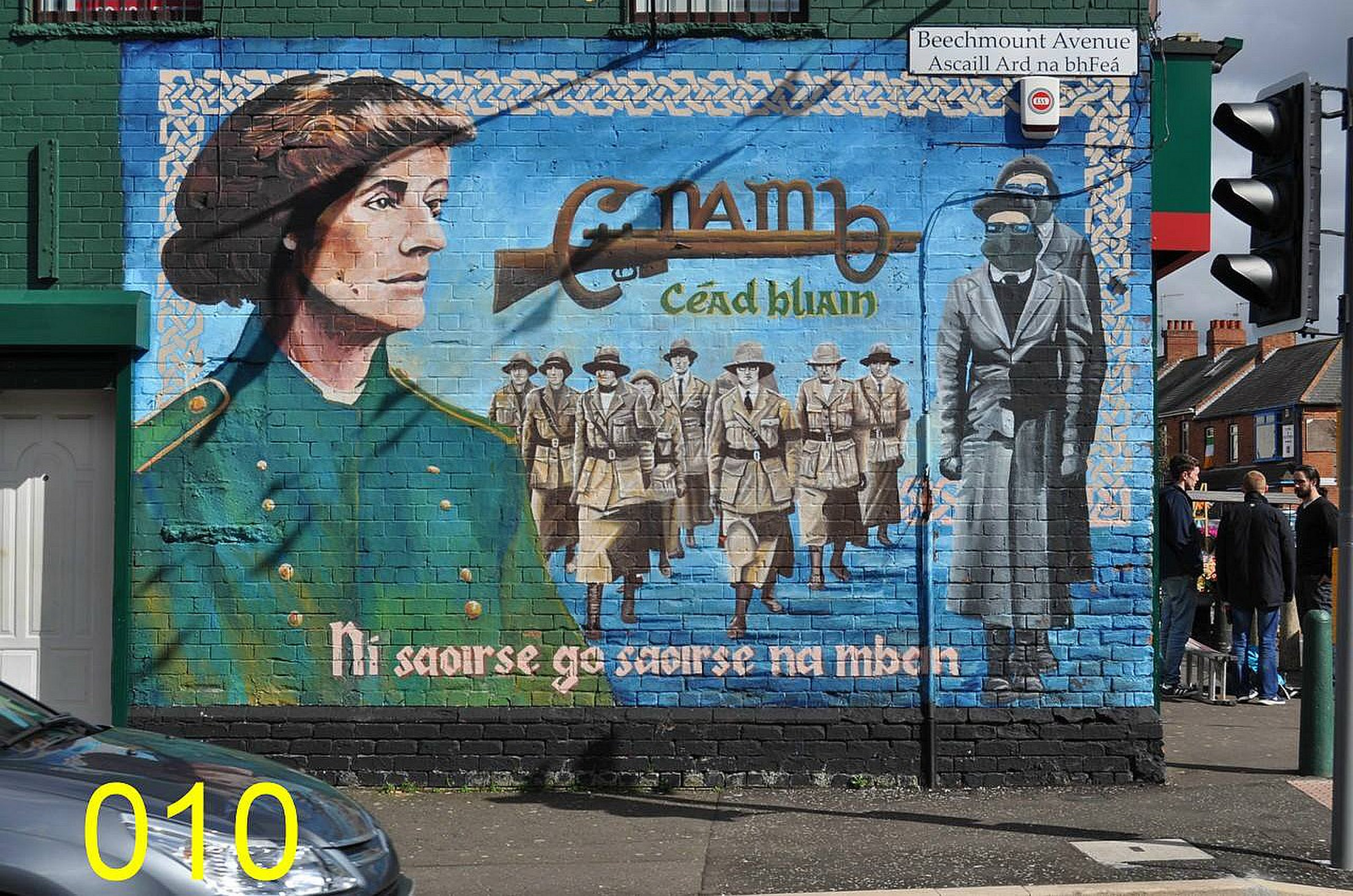 Falls Road Mural - Female IRA | Photo