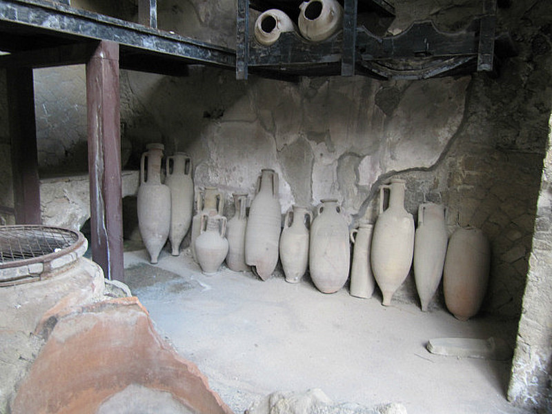 Herculaneum - Wine bottles?