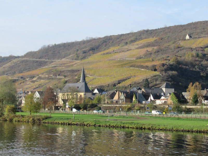 More cruising along the Moselle