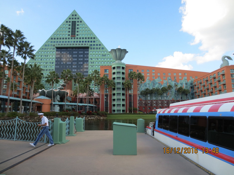 Disney Swan and Dolphin Hotel