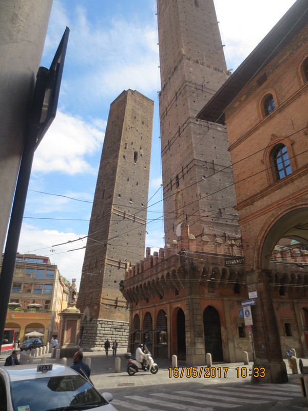 Bologna&#39;s Two Towers