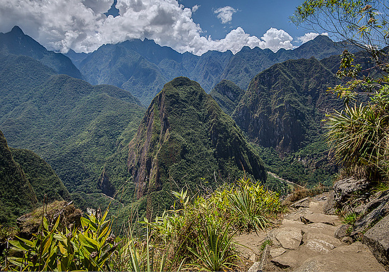 The start of the path to Huayna Picchu