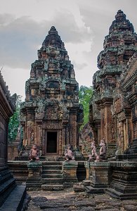 Banteay Sri - the &quot;women&#39;s temple&quot;