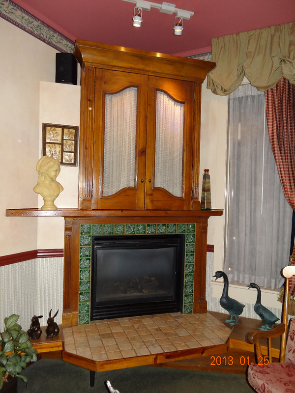 Herb Garden Suite Fireplace