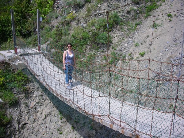 On a slightly scary bridge between Manarola and Corniglia