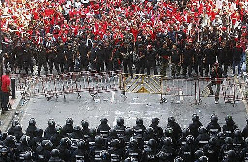 23 April  - Protesters amass in front of barricade