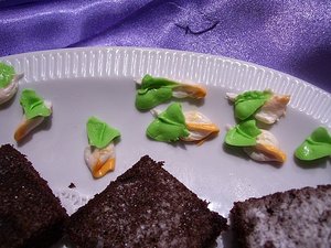 Decorations on dessert plate