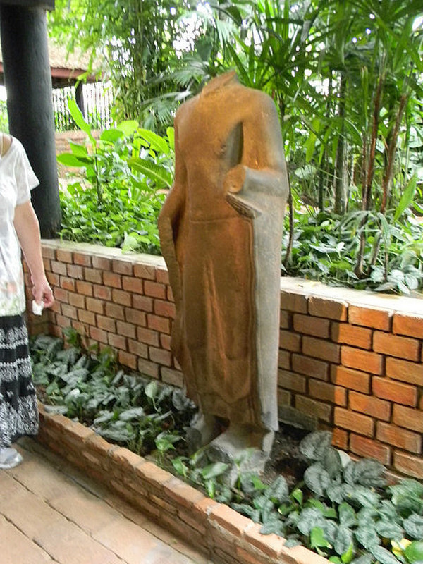 One of the statues at Jim Thompson&#39;s house