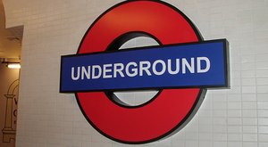 2/ London&#39;s underground tube