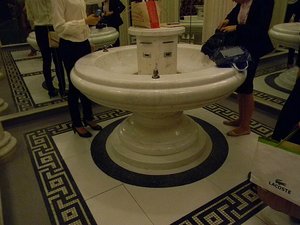 A small Roman fountain for the washbasin