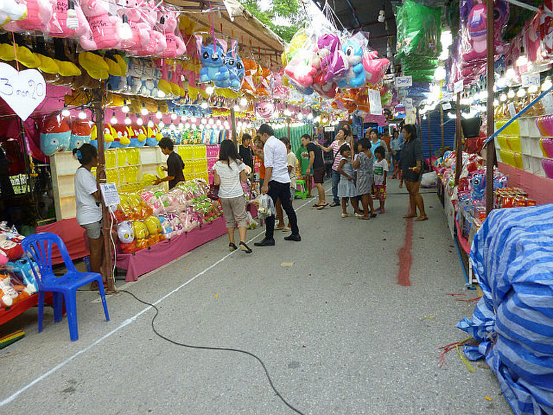 New section of the Cha Am market