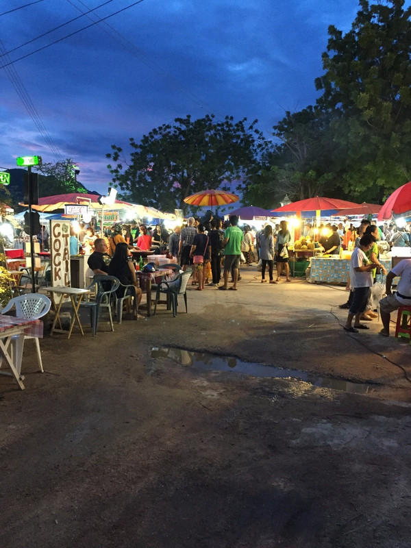 Cha Am Market