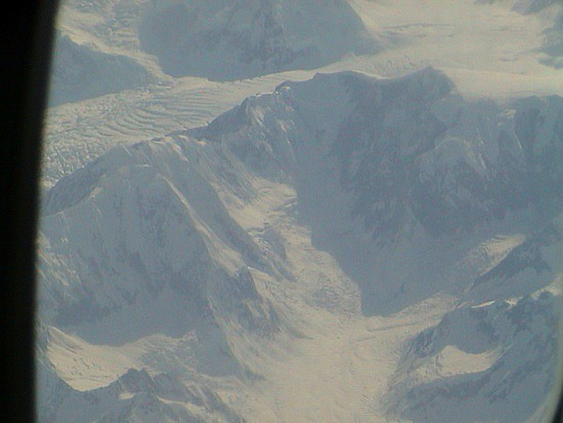 8.1295301163.2_alaskan-mountains-from-the-air
