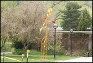 thumbnail.large.9.1306442297.giraffe-sculpture-boulder-co