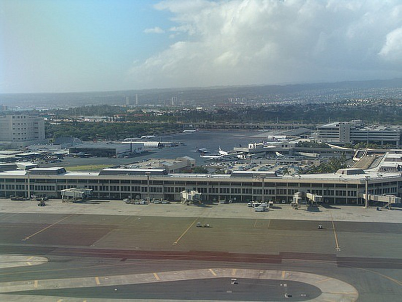 10.1307647765.honolulu-from-the-air