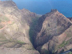 10.1307647765.na-pali-coast-from-copter