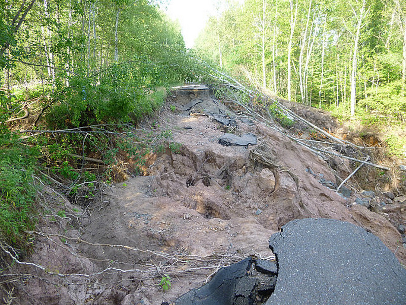 15.1345406116.duluth-flood-destruction