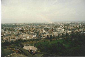 18.1437927715.view-of-edinburgh-from-the-castle