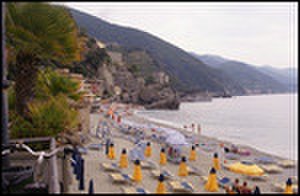 thumbnail.large.17.1415058900.1-monterosso-cinque-terre-italy