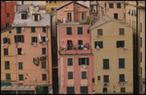 thumbnail.large.17.1415058900.genoa-skyline-zoom-in-on-the-middle-building