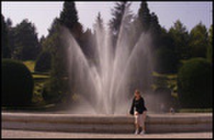 thumbnail.large.17.1415058900.margaret-at-varese-fountain