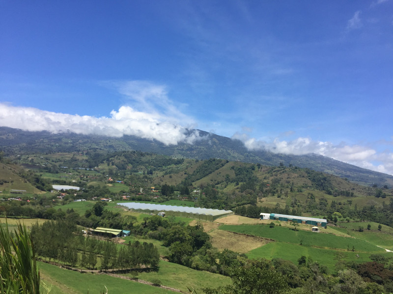 Orosi/Turrialba valley road vista
