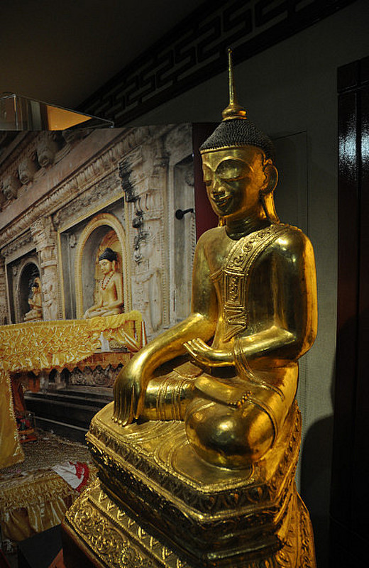 Sitting Budha